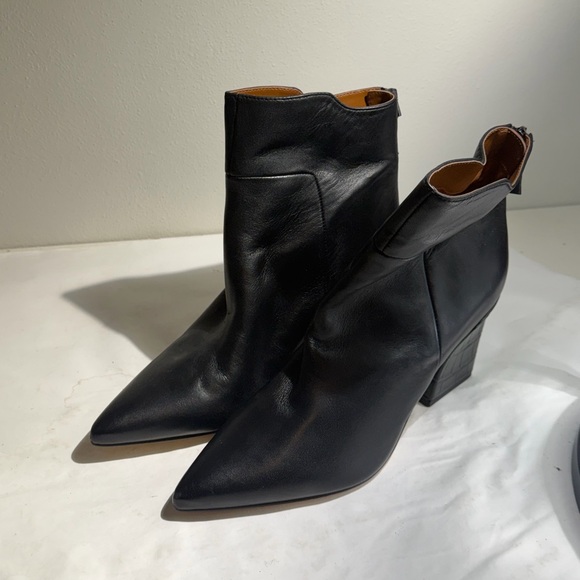 Franco Sarto Black Leather heeled Ankle Boots women’s 9.5 - Picture 3 of 9